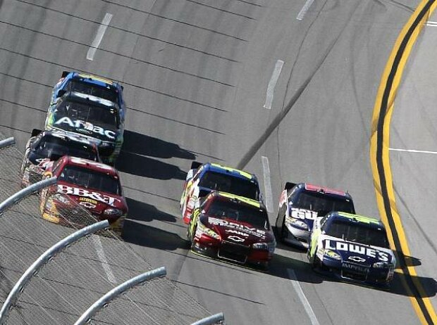Clint Bowyer, Jeff Gordon, Jimmie Johnson, Kevin Harvick, Mark Martin, Dale Earnhardt Jun. Clint Bowyer, Jeff Gordon, Jimmie Johnson, Kevin Harvick, Mark Martin, Dale Earnhardt Jun.