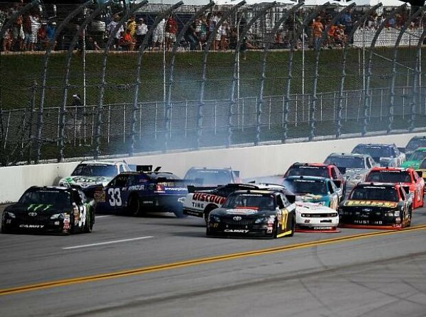 Kevin Harvick, Brad Keselowski Kevin Harvick, Brad Keselowski