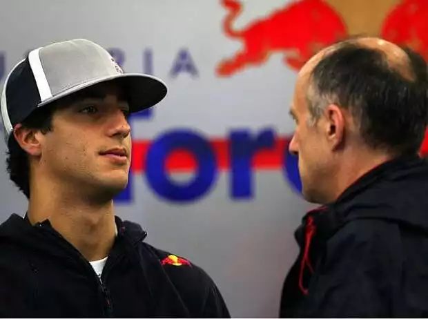 Daniel Ricciardo und Franz Tost Titel-Bild zur News: Daniel Ricciardo und Franz Tost