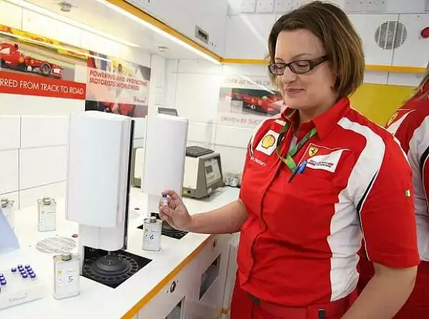Titel-Bild zur News: Cara Tredget, Shell