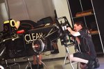 Arbeit am Wagen von Kimi Räikkönen (Lotus) 