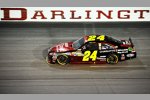 Jeff Gordon (Hendrick) erlitt drei Reifenschäden innerhalb von 30 Runden