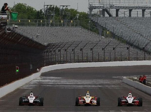 Helio Castroneves, Ryan Briscoe, Will Power Helio Castroneves, Ryan Briscoe, Will Power