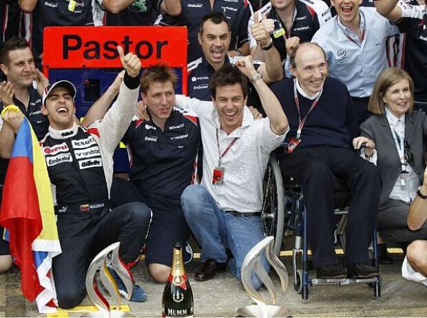 Titel-Bild zur News: Pastor Maldonado, Toto Wolff und Frank Williams