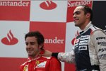 Pastor Maldonado (Williams) und Fernando Alonso (Ferrari) 