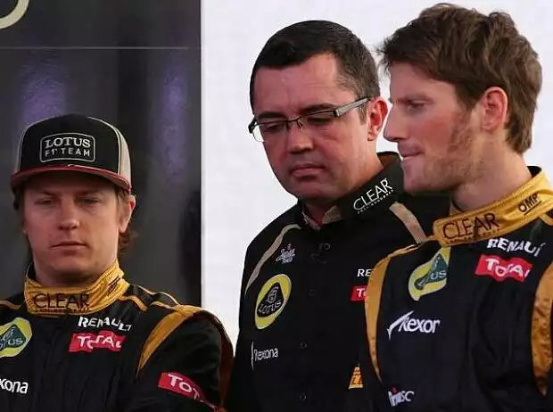 Kimi Räikkönen, Eric Boullier, Romain Grosjean Titel-Bild zur News: Kimi Räikkönen, Eric Boullier, Romain Grosjean