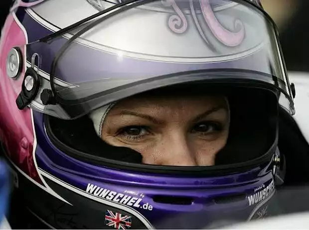 Katherine Legge Titel-Bild zur News: Katherine Legge