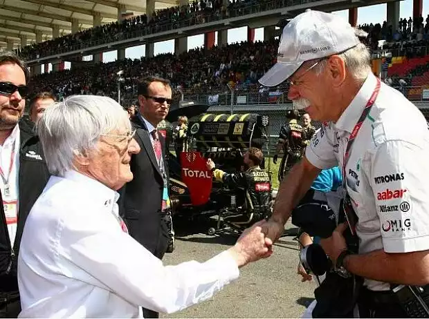 Bernie Ecclestone und Dieter Zetsche Titel-Bild zur News: Bernie Ecclestone und Dieter Zetsche