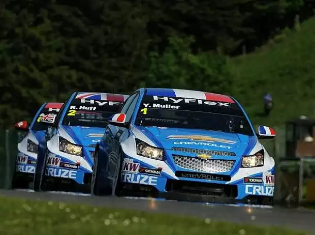 Yvan Muller, Robert Huff, Alain Menu Titel-Bild zur News: Yvan Muller, Robert Huff, Alain Menu