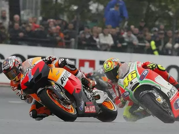 Casey Stoner; Valentino Rossi Titel-Bild zur News: Casey Stoner; Valentino Rossi