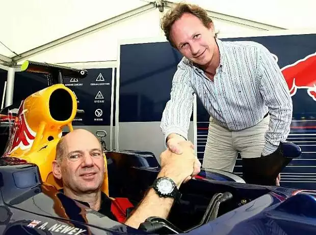 Titel-Bild zur News: Adrian Newey (Technischer Direktor), Christian Horner (Teamchef)
