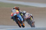 Alex Rins vor Arthur Sissis 