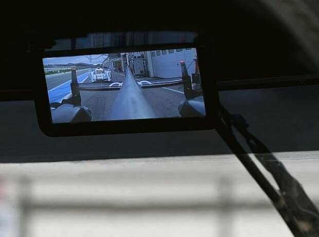 Titel-Bild zur News: Digitaler Rückspiegel im Audi R18