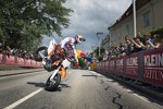 Auch eine Supermoto-Show wurde den Zuschauern geboten