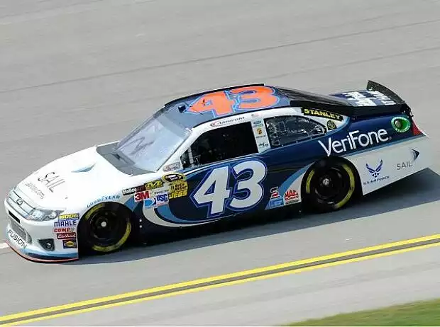 Aric Almirola Titel-Bild zur News: Aric Almirola