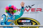 Jimmie Johnson feiert mit seiner "Madagascar"-Perücke