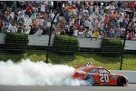 Joey Logano (Gibbs) gewann zum zweiten Mal ein Sprint-Cup-Rennen