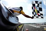 Joey Logano (Gibbs) fuhr in Pocono zum ersten Saisonsieg