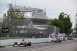 Paul di Resta (Force India) und Michael Schumacher (Mercedes) 