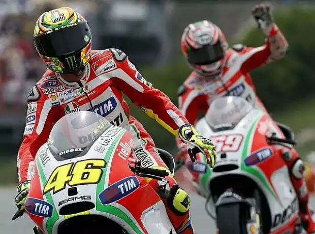 Valentino Rossi, Nicky Hayden Titel-Bild zur News: Valentino Rossi, Nicky Hayden