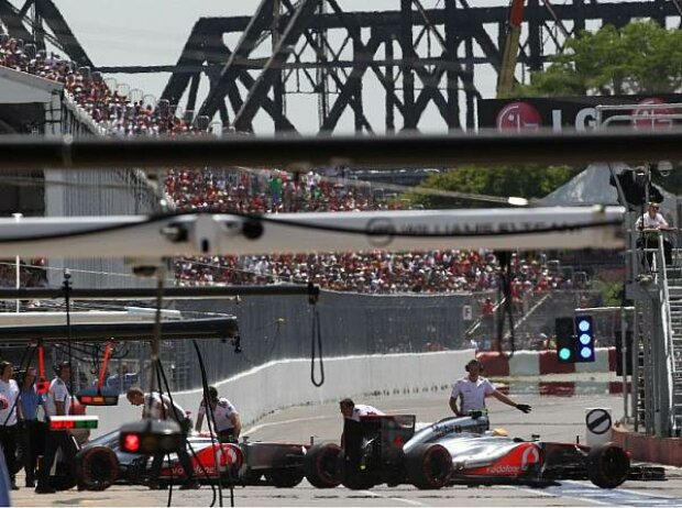 Lewis Hamilton, Jenson Button Lewis Hamilton, Jenson Button