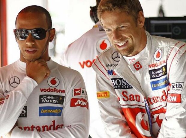 Titel-Bild zur News: Jenson Button, Lewis Hamilton