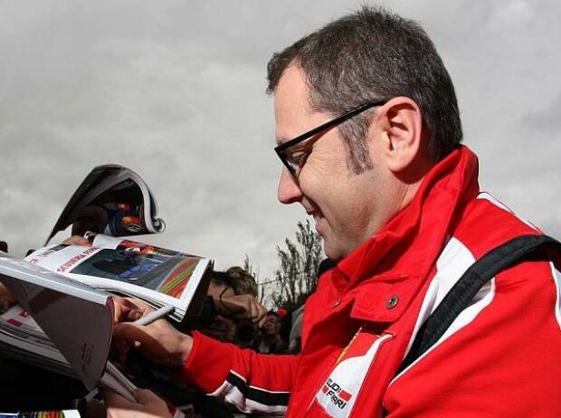 Stefano Domenicali (Ferrari-Teamchef) Stefano Domenicali (Ferrari-Teamchef)