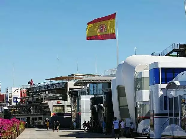 Paddock in Valencia Titel-Bild zur News: Paddock in Valencia