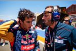 Daniel Ricciardo (Toro Rosso) mit seinem Renningenieur Riccardo Adami