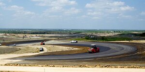 Erster Test: V8-Supercar-Pilot von Austin-Kurs begeistert