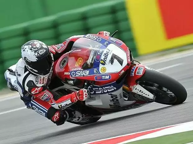 Carlos Checa Titel-Bild zur News: Carlos Checa