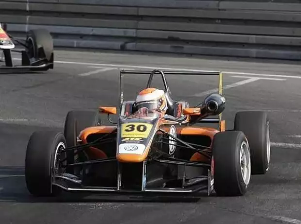 Harry Tincknell Titel-Bild zur News: Harry Tincknell