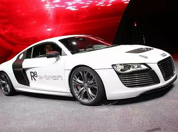 Audi R8 E-tron Titel-Bild zur News: Audi R8 E-tron