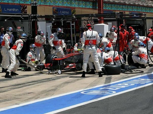 Lewis Hamilton Lewis Hamilton