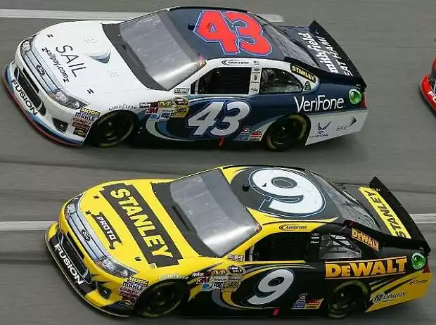 Marcos Ambrose, Aric Almirola Titel-Bild zur News: Marcos Ambrose, Aric Almirola