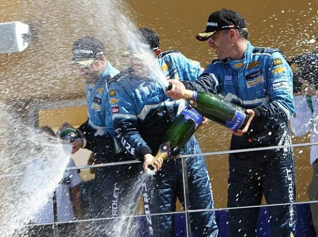 Alain Menu, Robert Huff, Yvan Muller Alain Menu, Robert Huff, Yvan Muller