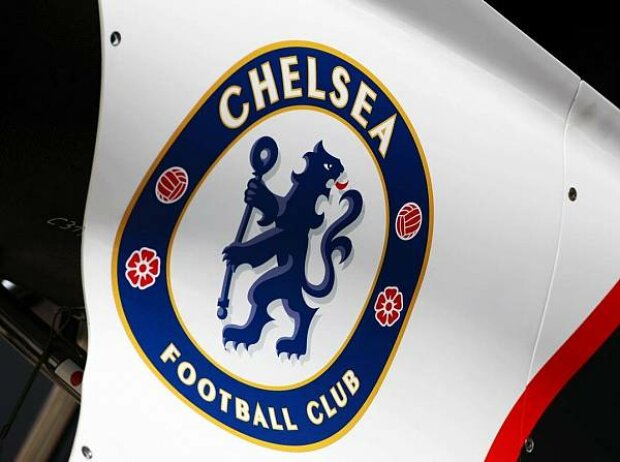 Titel-Bild zur News: FC-Chelsea-Logo auf dem Sauber