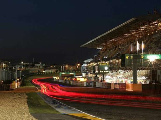 Titel-Bild zur News: Nacht in Le Mans