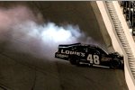 Jimmie Johnson versenkte seionen Hendrick-Chevy in Runde 125 unsanft in der Mauer