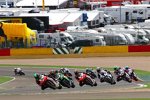 Eugene Laverty vor Tom Sykes 