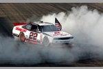 Brad Keselowski (Penske) feiert seinen Nationwide-Sieg