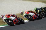 Nicky Hayden vor Valentino Rossi 