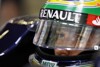 Bild zum Inhalt: Senna freut sich über Bandini-Trophäe