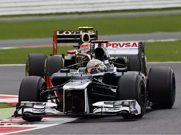 Pastor Maldonado vor Romain Grosjean Titel-Bild zur News: Pastor Maldonado vor Romain Grosjean