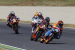 Alex Rins vor Danny Kent 