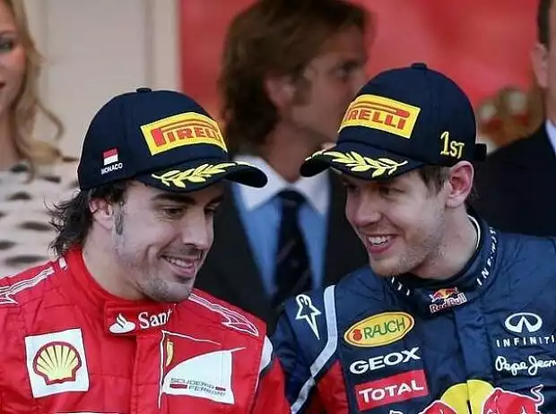 Fernando Alonso, Sebastian Vettel Titel-Bild zur News: Fernando Alonso, Sebastian Vettel