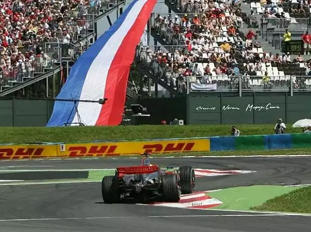 Titel-Bild zur News: Lewis Hamilton