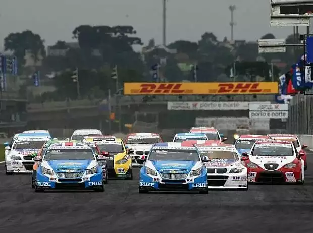 Titel-Bild zur News: Start in Curitiba 2011