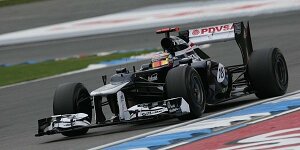 Maldonado bei Regen Schnellster im zweiten Training
