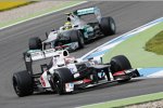 Kamui Kobayashi (Sauber) und Nico Rosberg (Mercedes) 